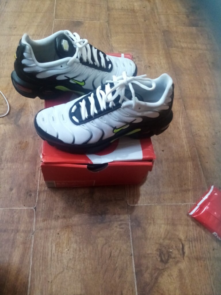 nike tn size 6